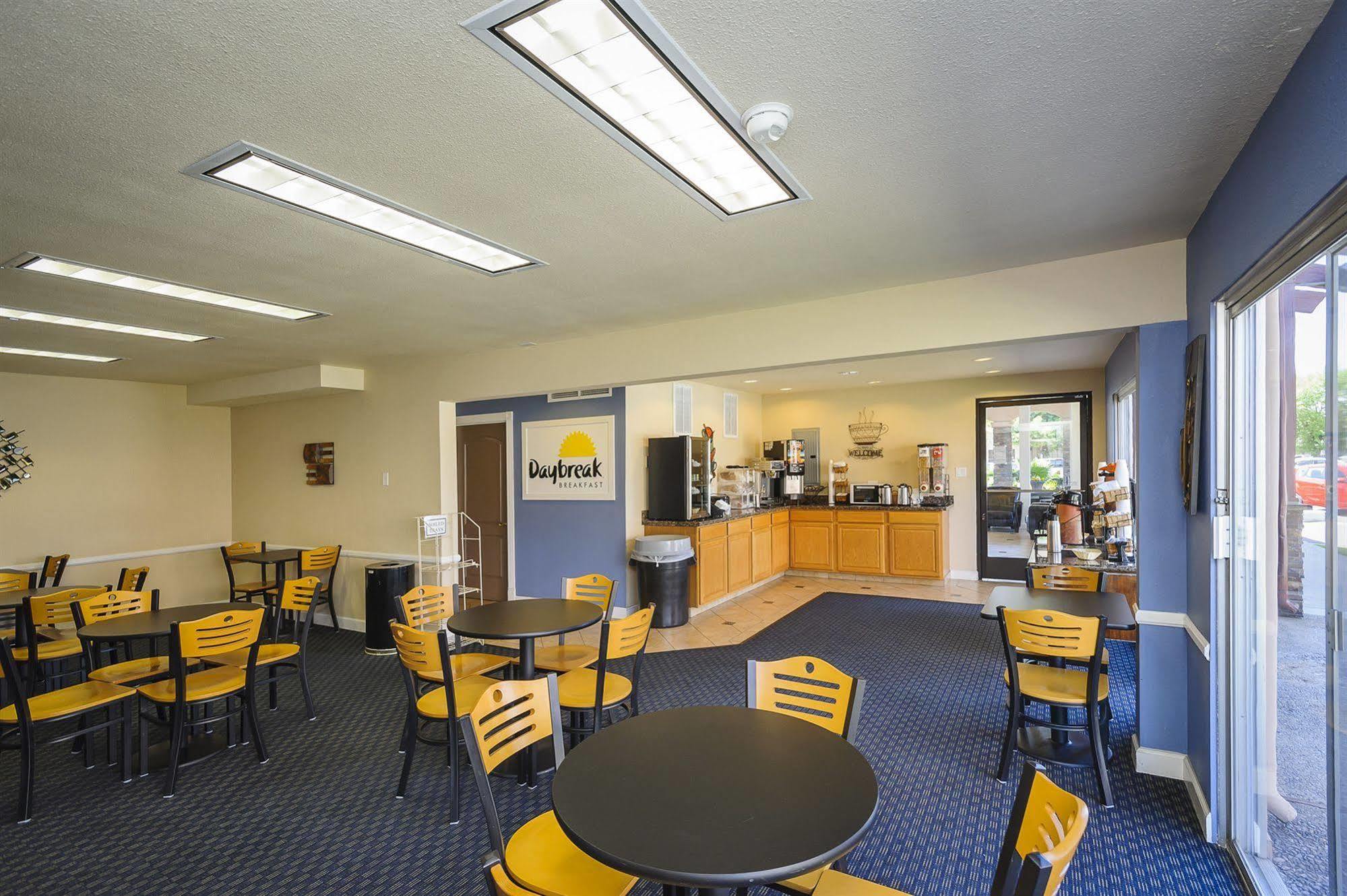 Days Inn By Wyndham Modesto Exterior photo